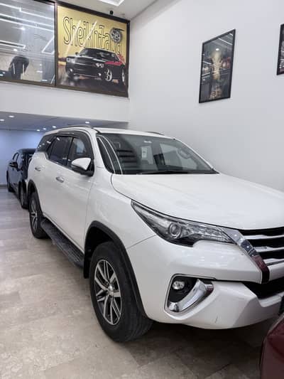 Toyota Fortuner V 2.7
