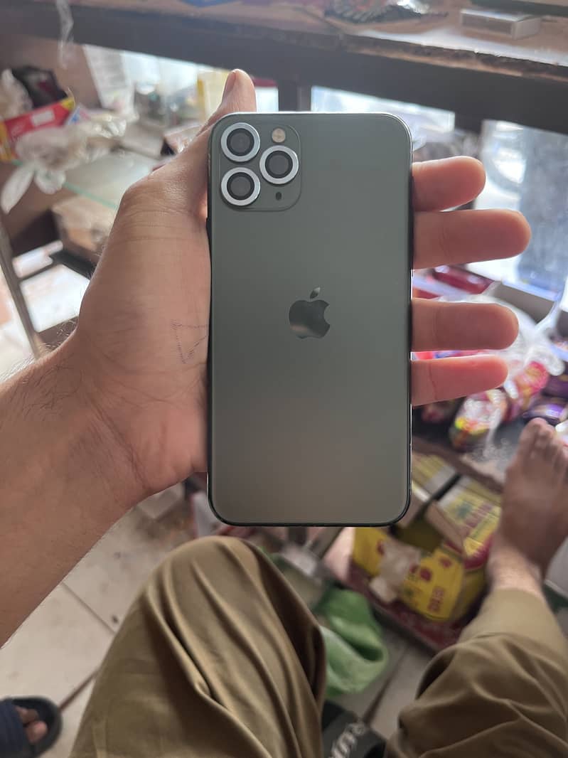 Apple iPhone 11 Pro 1