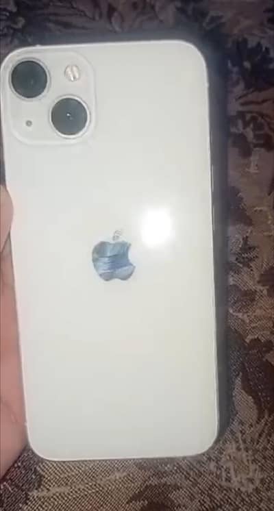 Apple iPhone 13