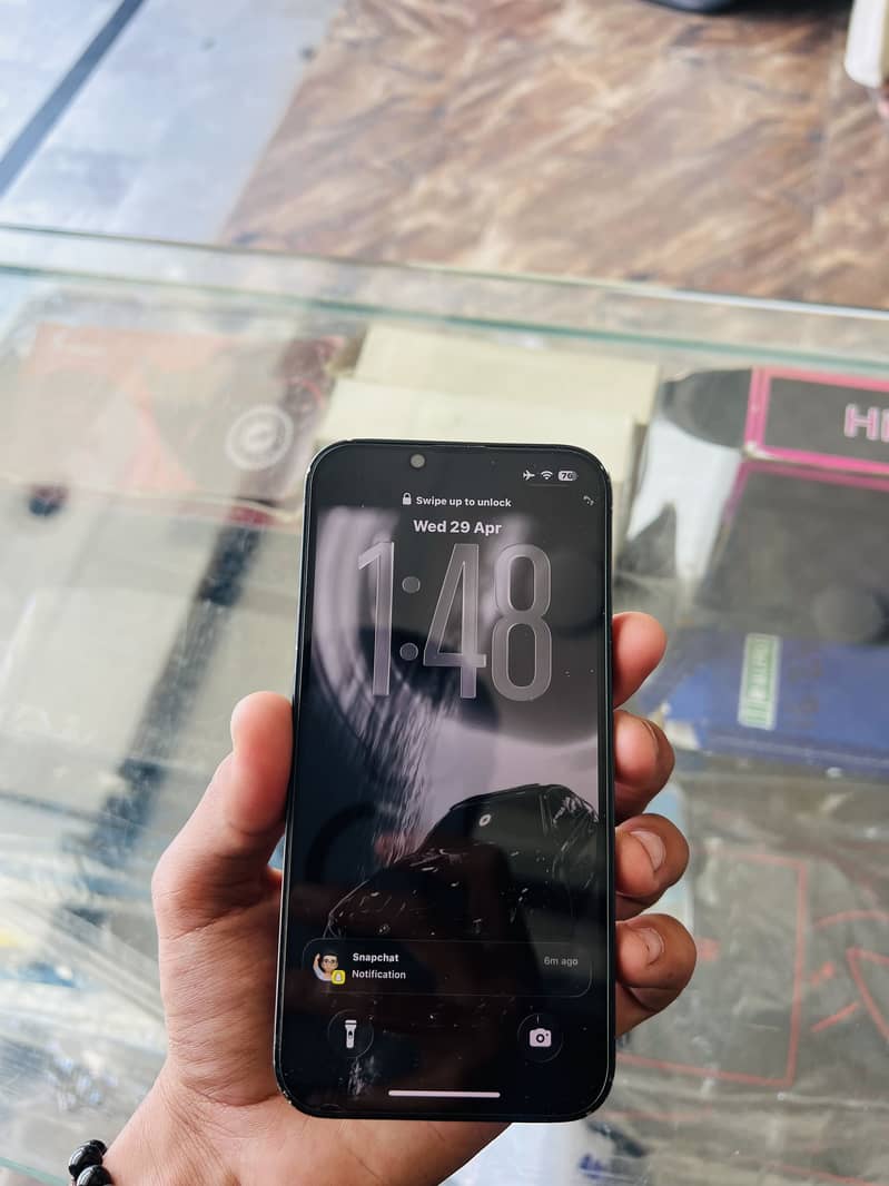 Apple iPhone 13 2