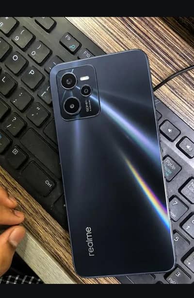 Realme C35