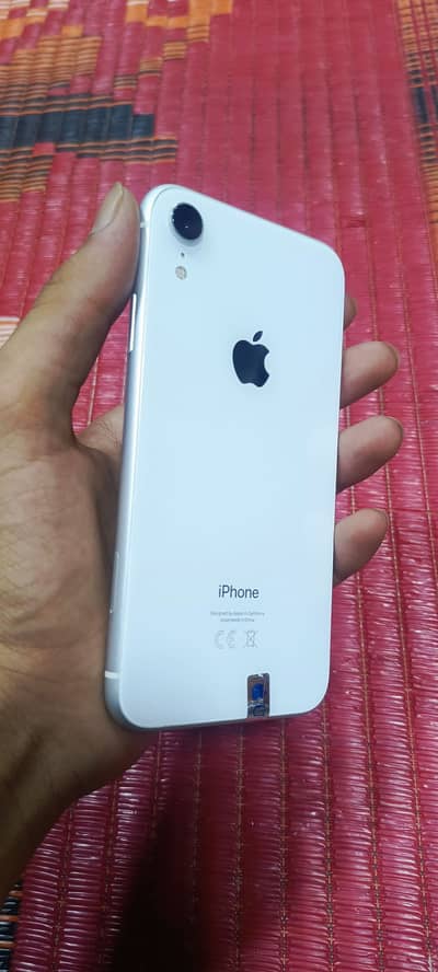 Apple iPhone XR