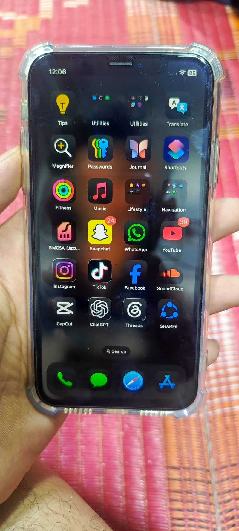 Apple iPhone XR 1
