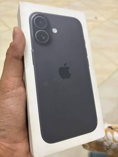Apple iPhone 16