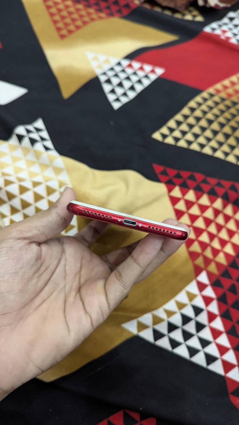 Apple iPhone 7 Plus 0