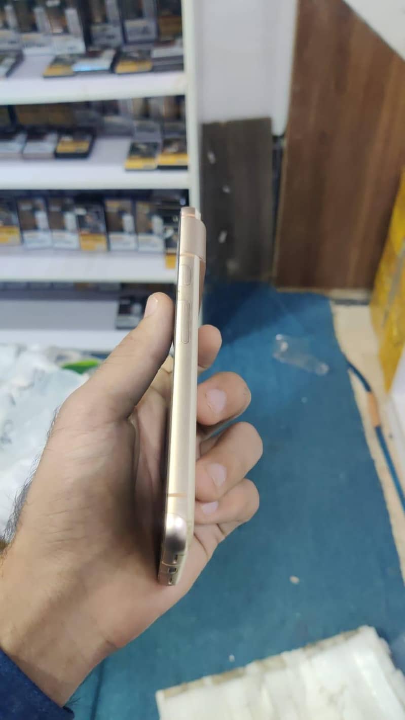 Google Pixel 8 6