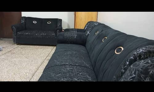 SOFA SET TO SELL