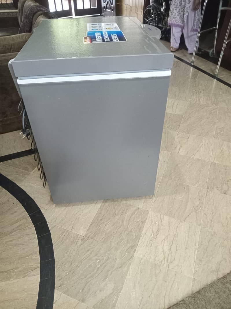 Dawkance Freezer medium size 8