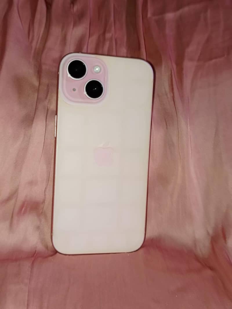 Apple iPhone 15 2