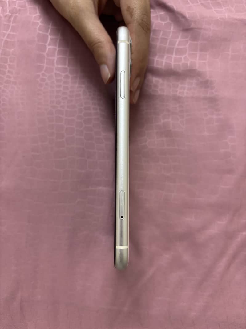 Apple iPhone 11 2