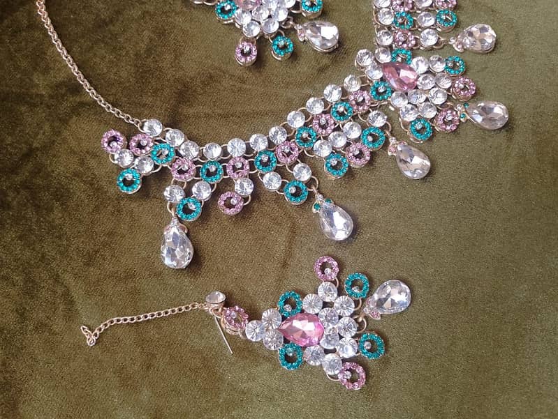2 Bridal sets 6