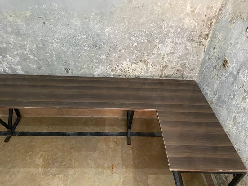 computer table 4