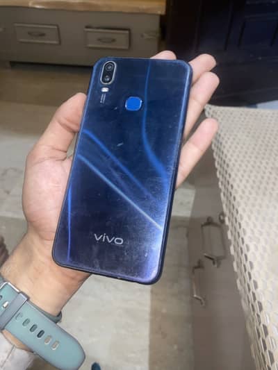 Vivo Y11