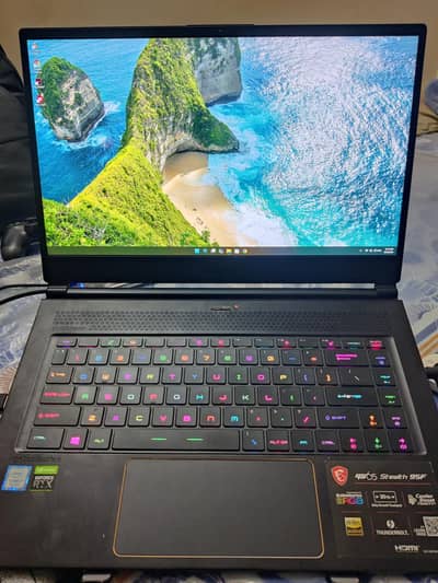 MSI GS65 Stealth Thin Gaming Laptop i7 | 32GB RAM | RTX 2070 Max-Q