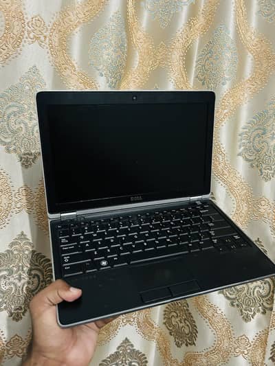 Dell latitude 4 ram 128 SSD