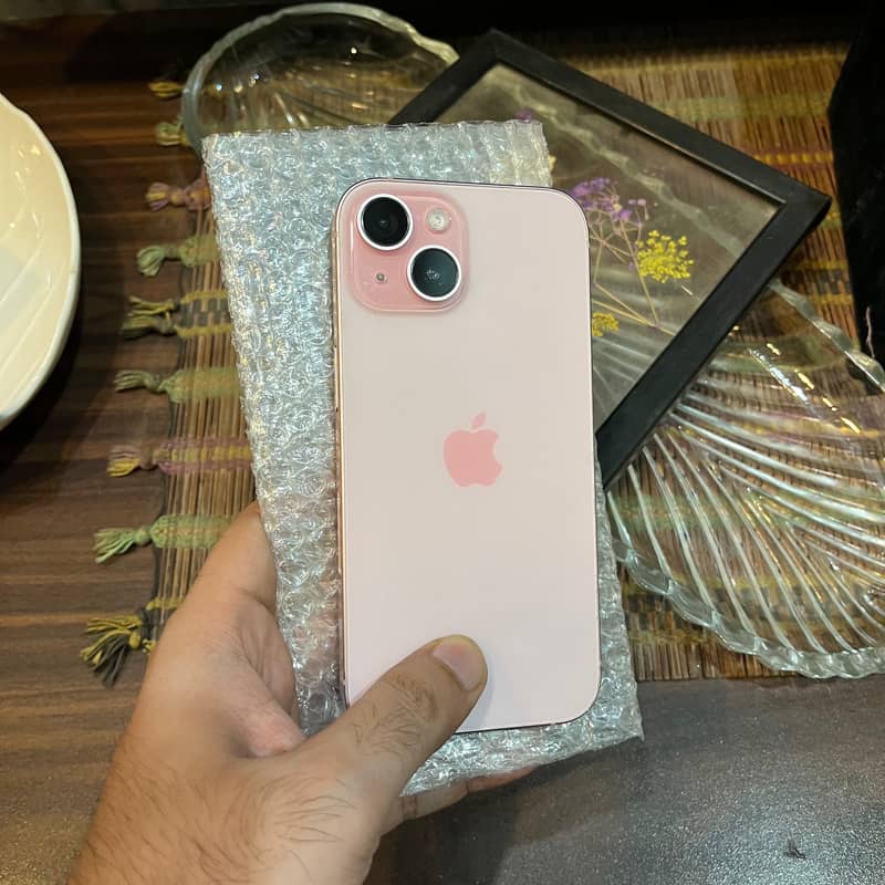 Apple iPhone 15 2