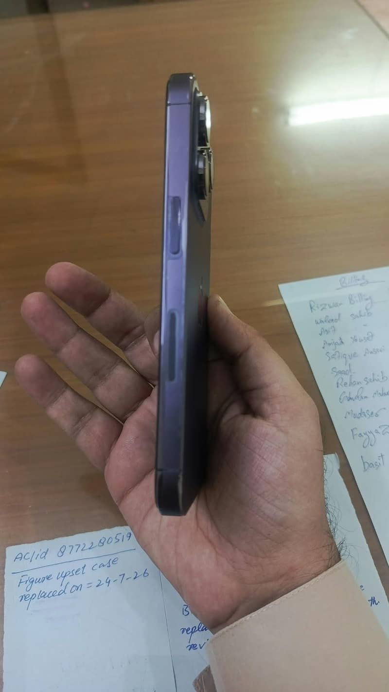 Apple iPhone 14 Pro 1