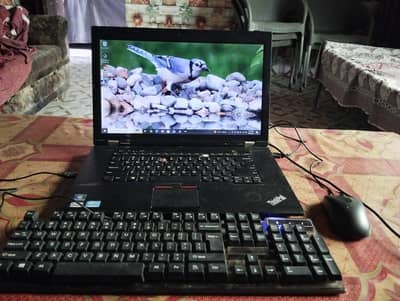 Lenovo Thinkpad laptop for sale include lighting keyboard and mouse