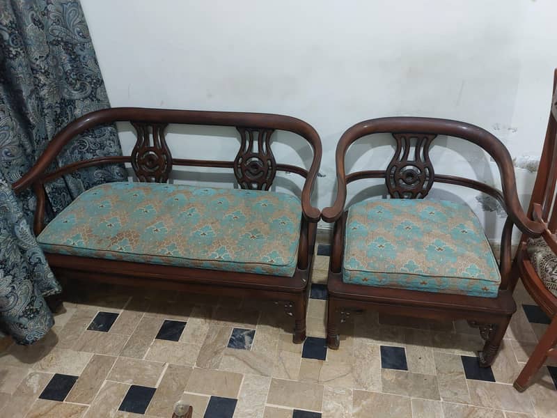 4 seater 0