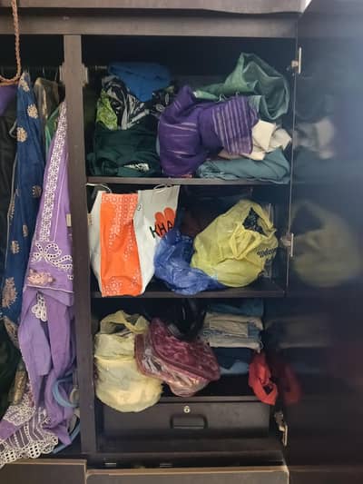 wardrobe good condition