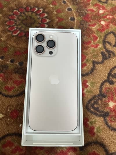Apple iPhone 16 Pro Max