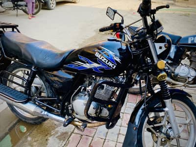 suzuki 150 black color
