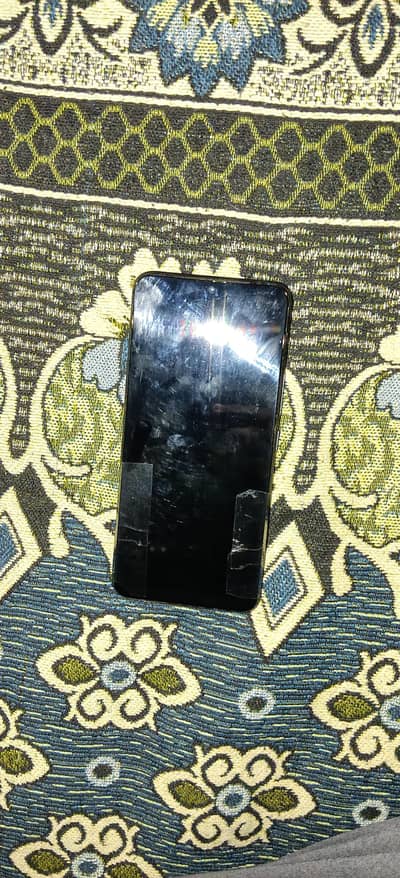 Vivo V21
