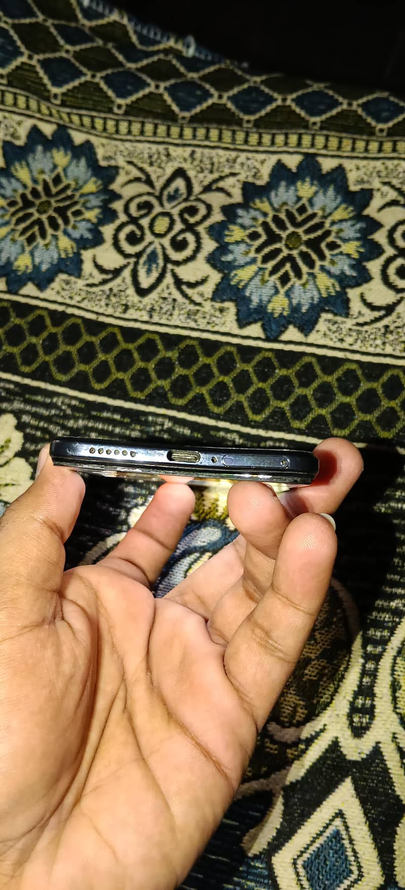 Vivo V21 4