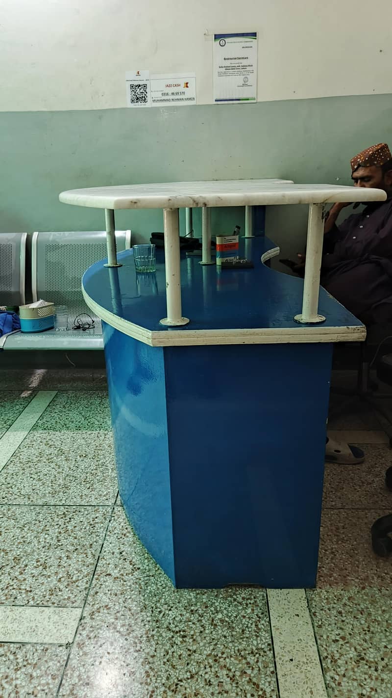 Reception Counter 5