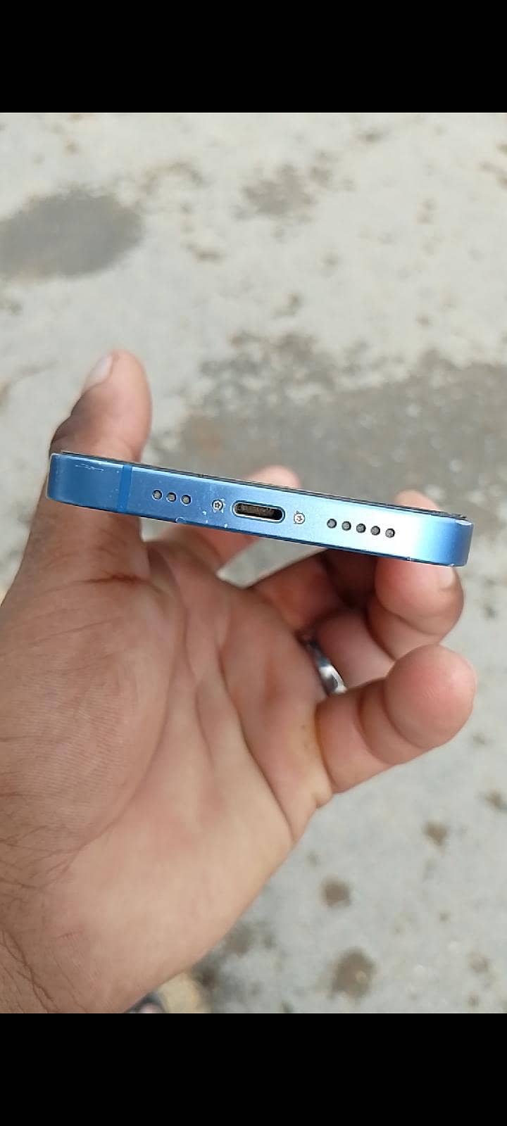 Apple iPhone 13 2