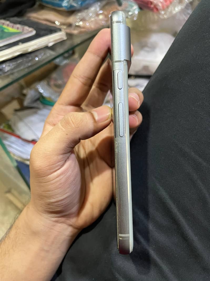 Google Pixel 8 1