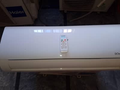 Haier 1.5ton DC inverter original condition original gass