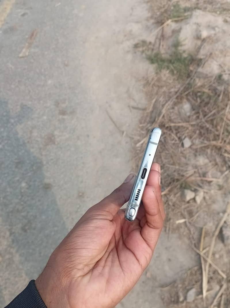 Samsung Mobile Note 10 Plus 6