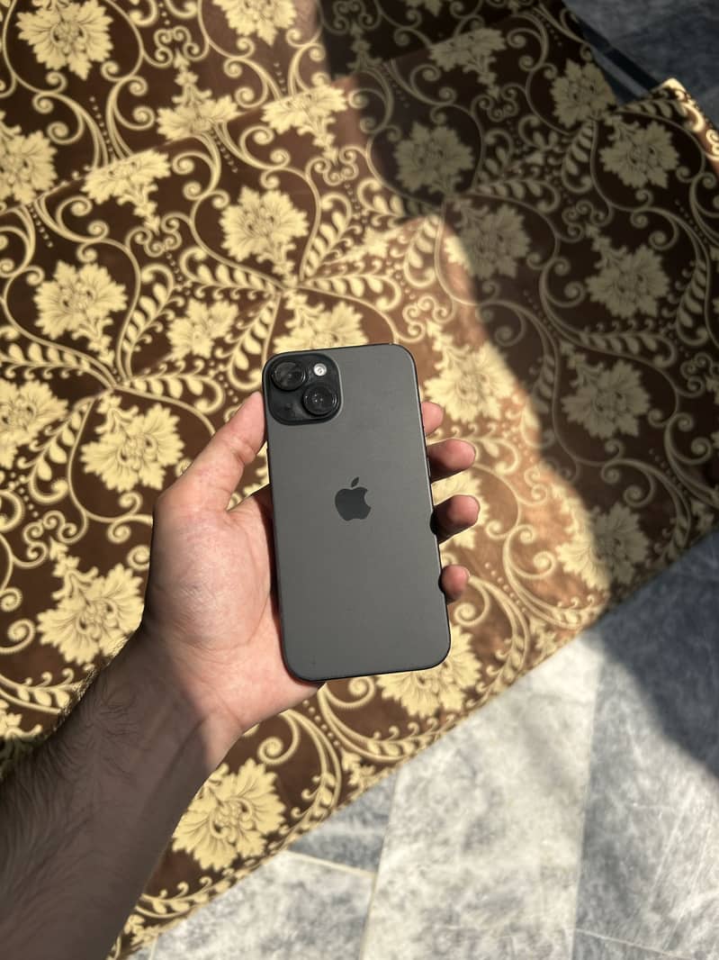 Apple iPhone 15 2