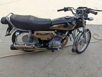 Honda CG 125 2025 Gold edition