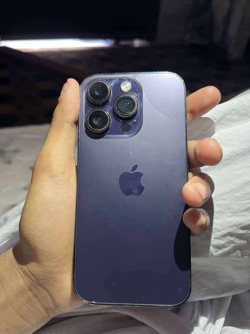 Apple iPhone 14 Pro 1