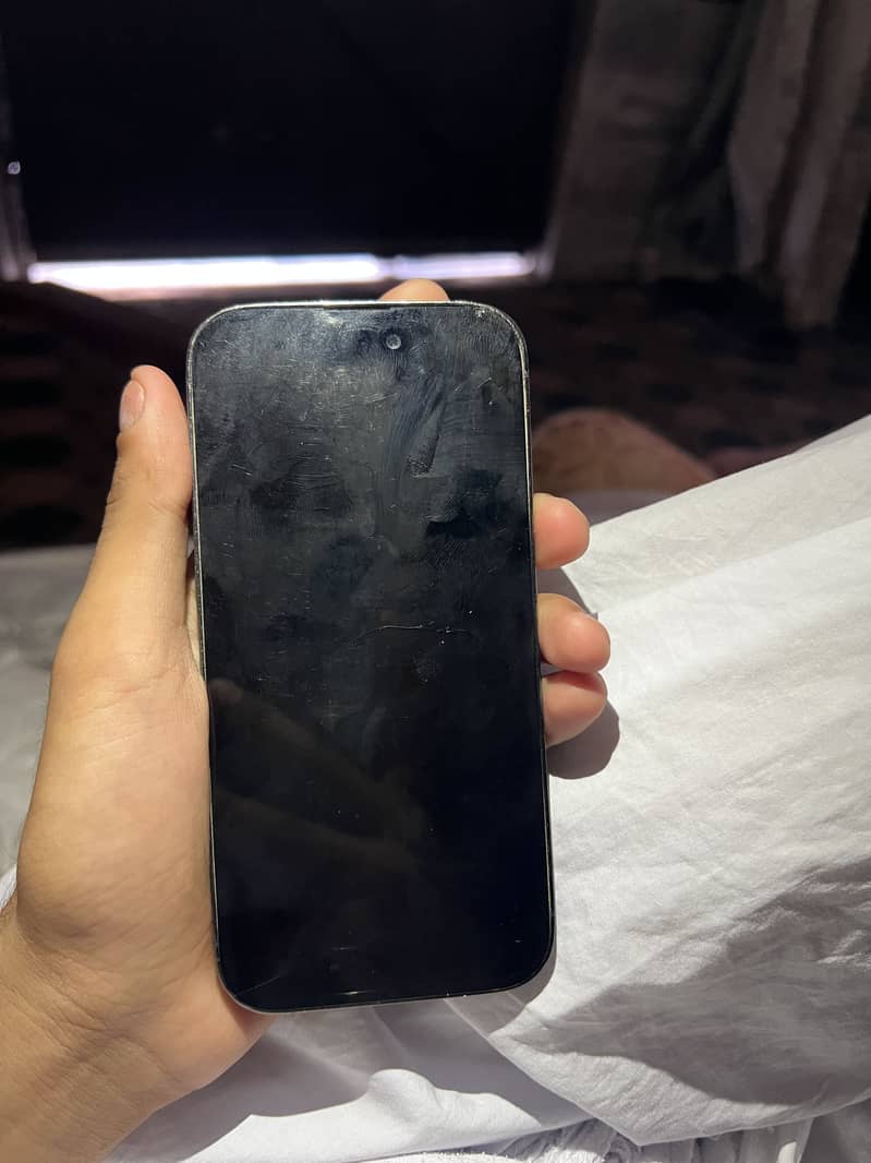 Apple iPhone 14 Pro 3