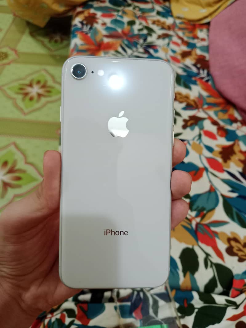 Apple iPhone 8 0