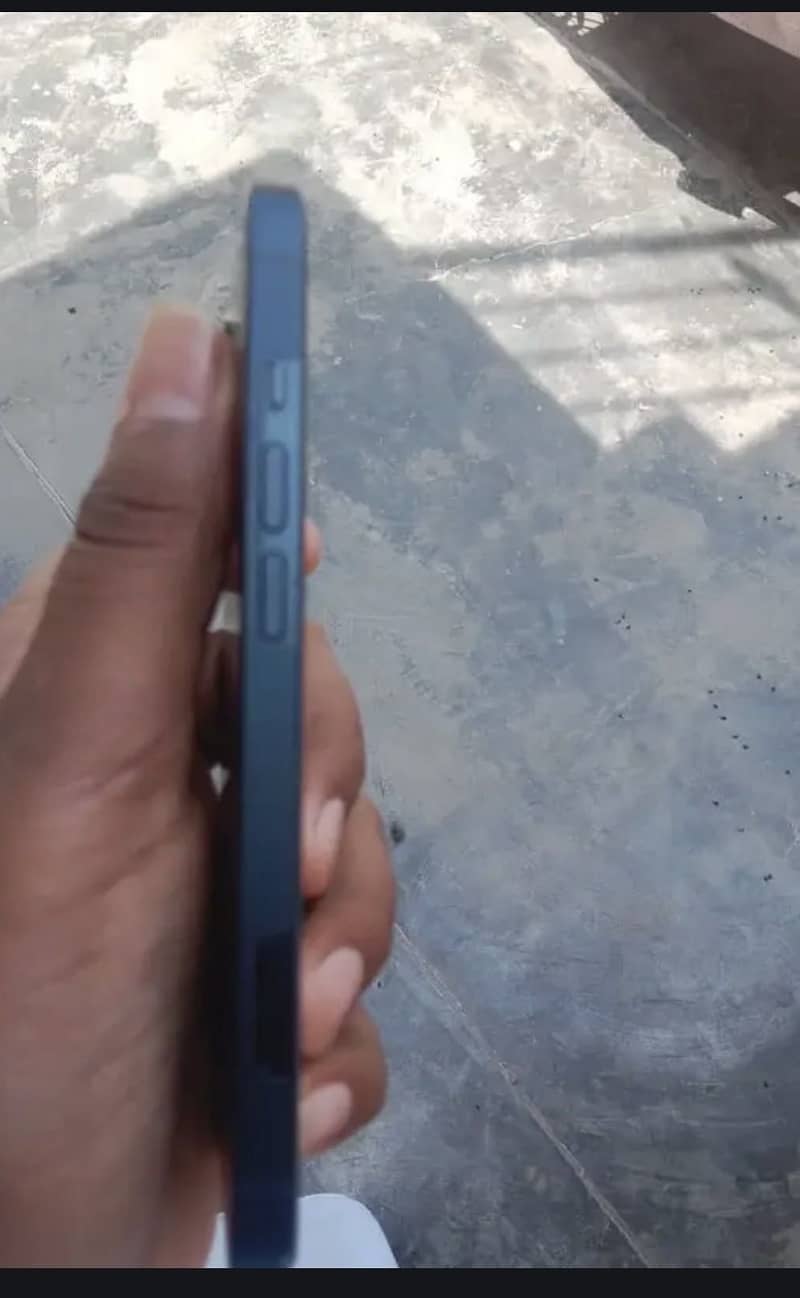 Apple iPhone 13 mini 2
