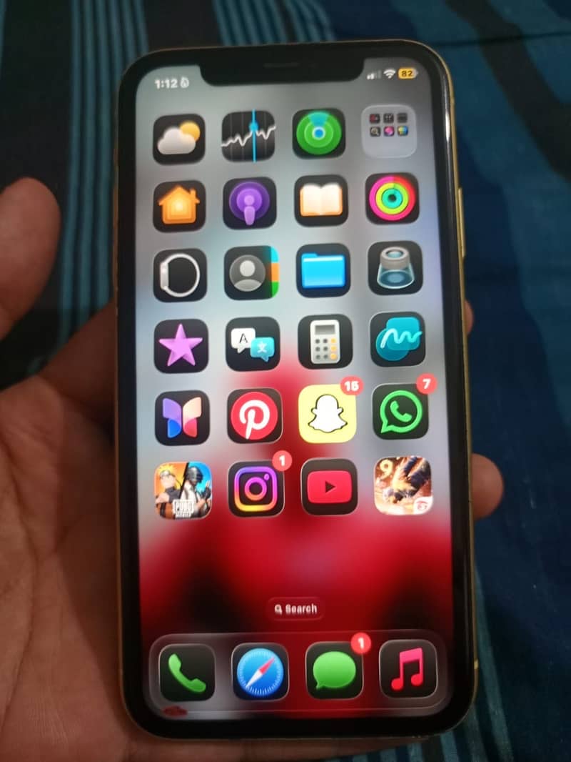 Apple iPhone 11 4