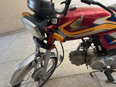 Honda CD 70 2025