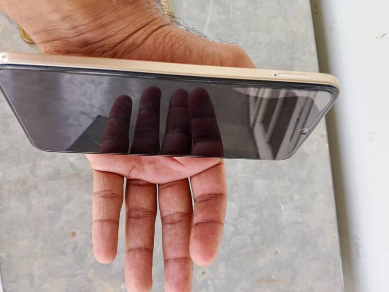 SEGO Note 70 (4+4/128) condition 10/10 with full wrantty 4