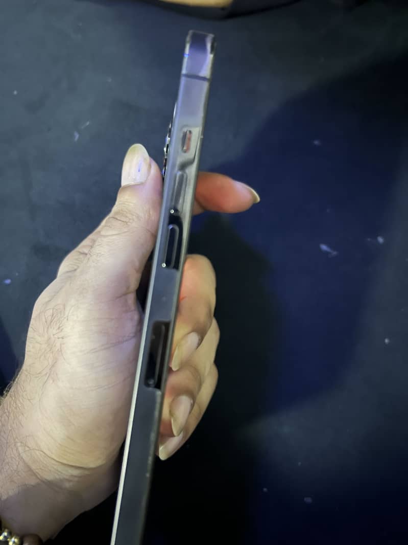 iPhone 12 pro max 0