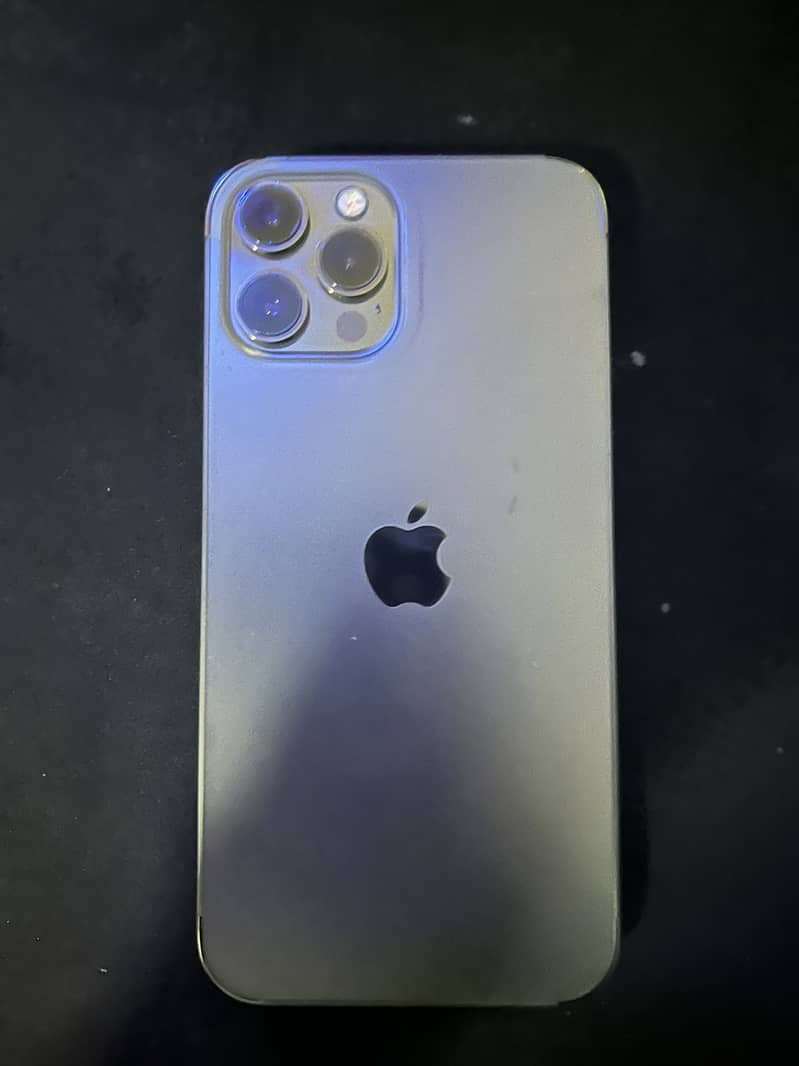 iPhone 12 pro max 3