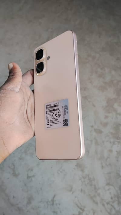 Infinix Other Model smart 10 4/64 gb room