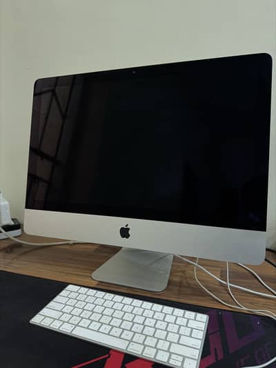I MAC 21 inches 32 gb Ram