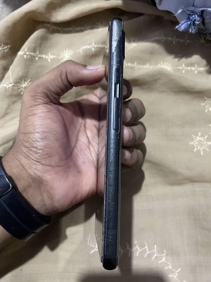 Google Pixel 6a 3