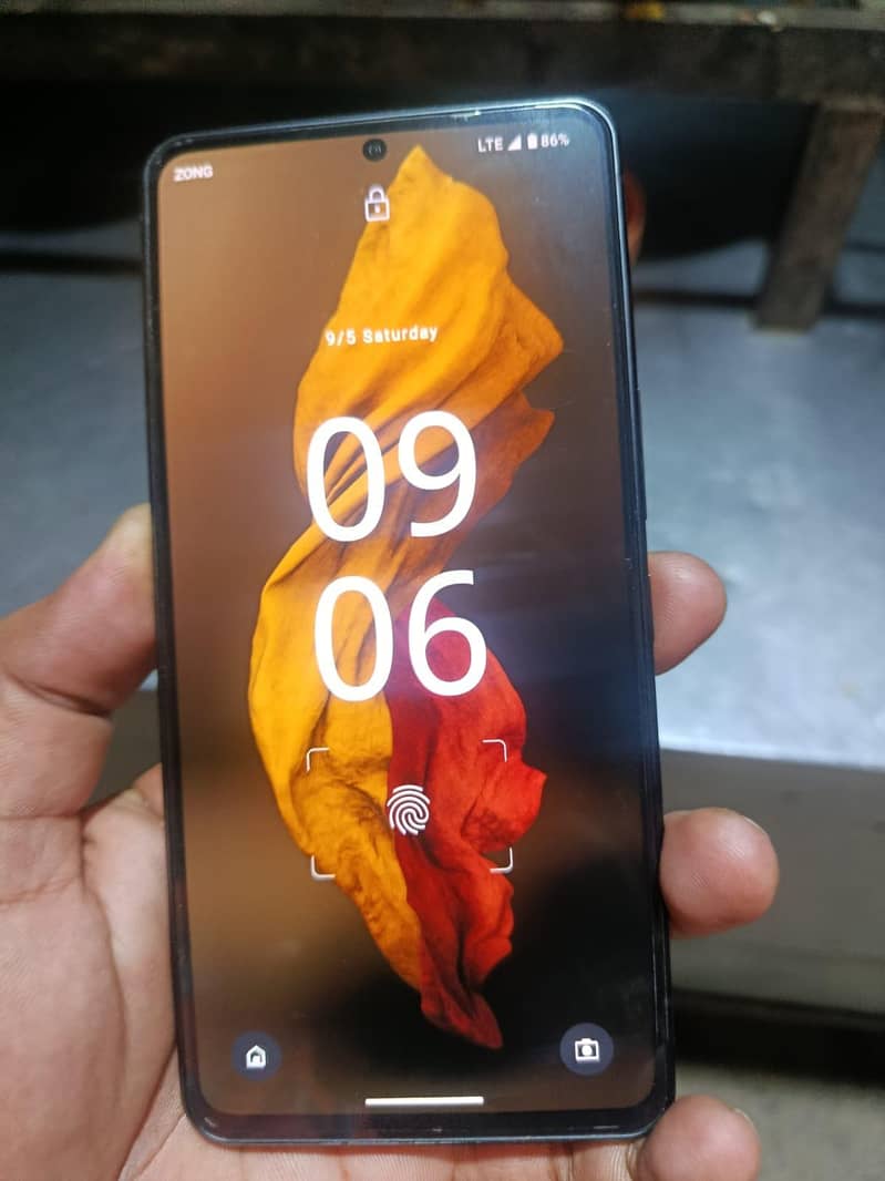 Sharp Aquos R7 2