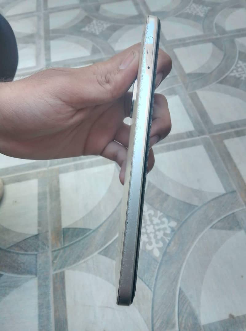 OPPO A38 1