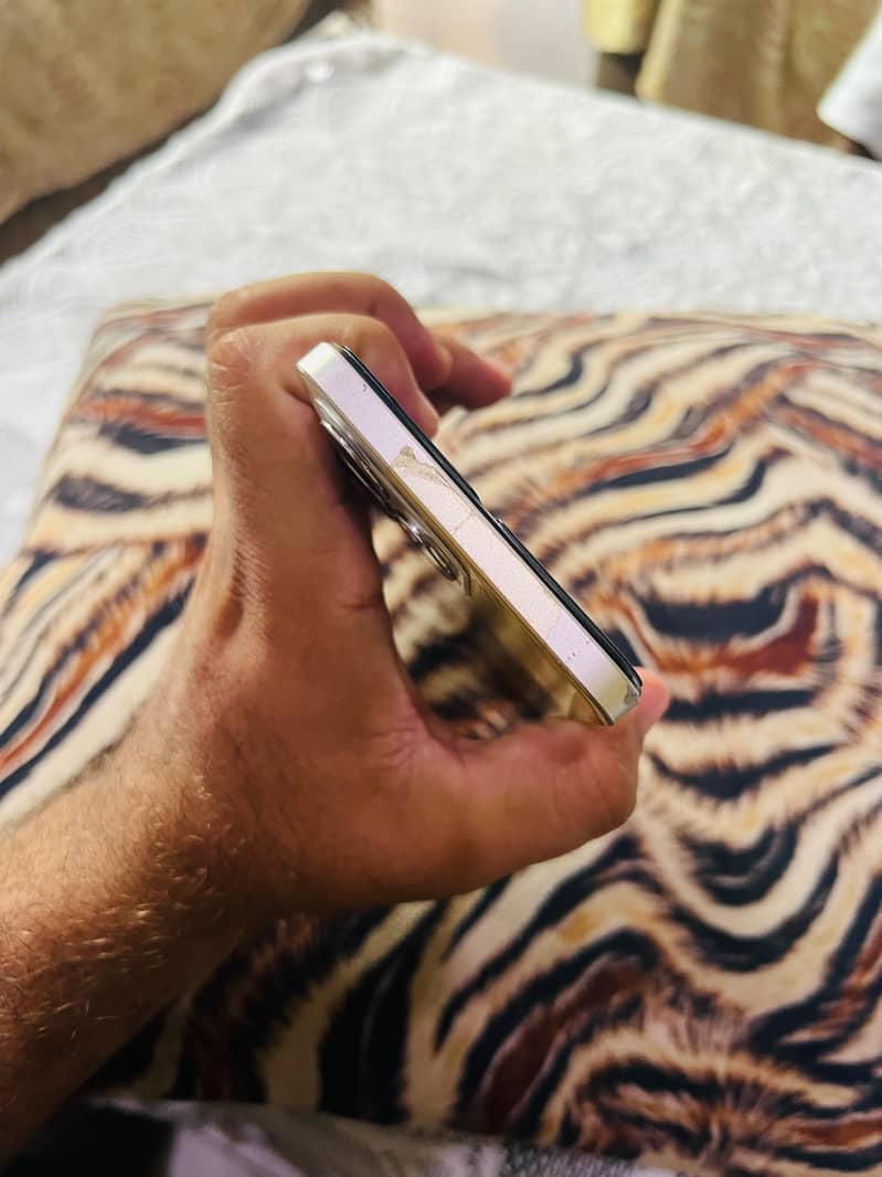 Realme C53 3